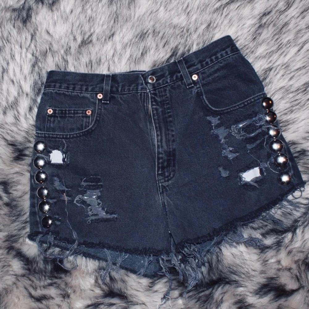 distressed cut off shorts